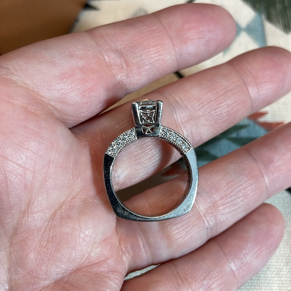 Tycoon ring in heavy 925 sterling with European shank. Gorgeous and heavy. sz 8 - Picture 4 of 7